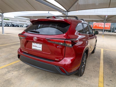 2026 Toyota Highlander Hybrid XLE