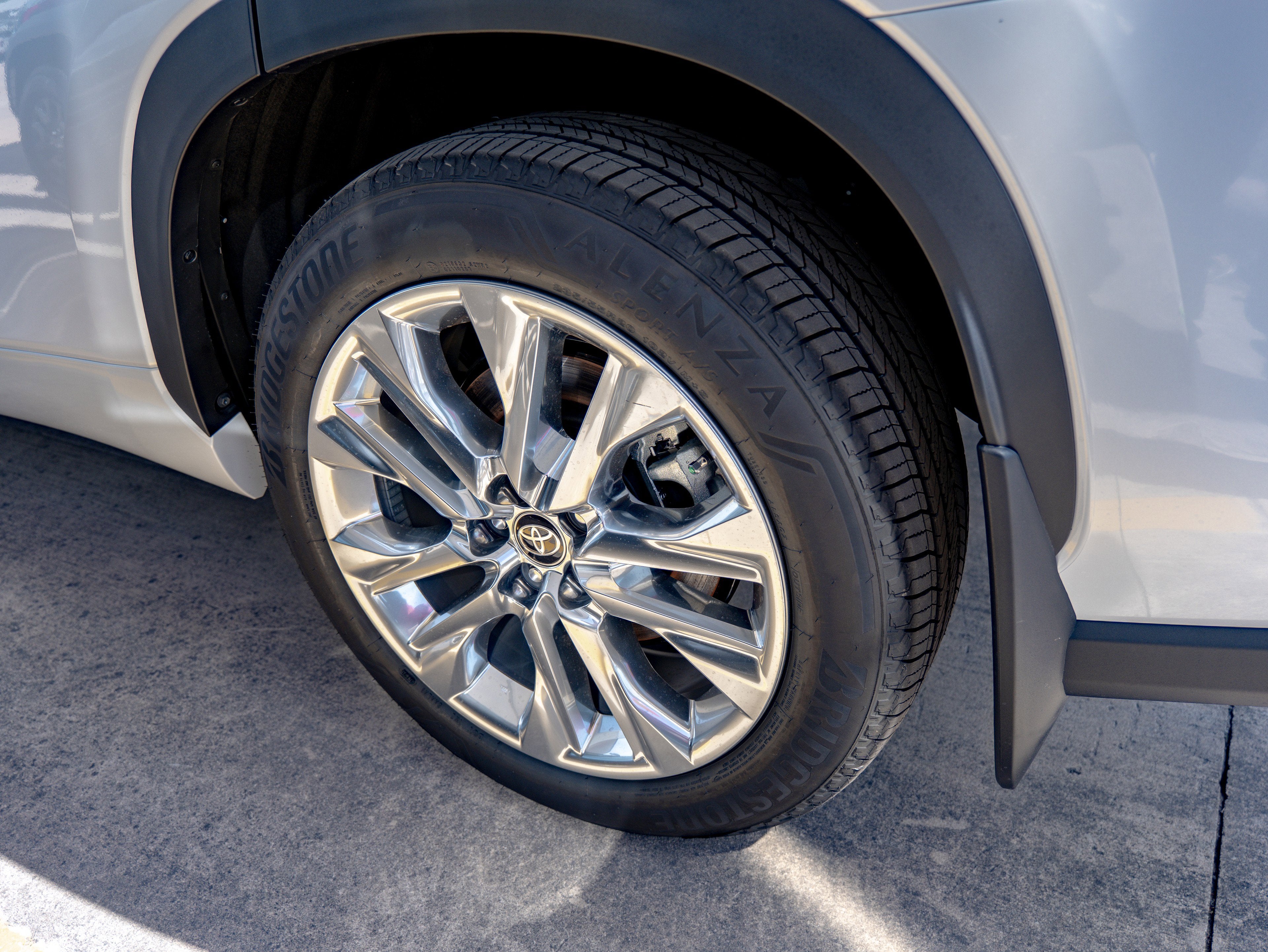 2026 Toyota Highlander Hybrid Limited