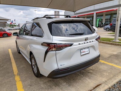 2026 Toyota Sienna XLE