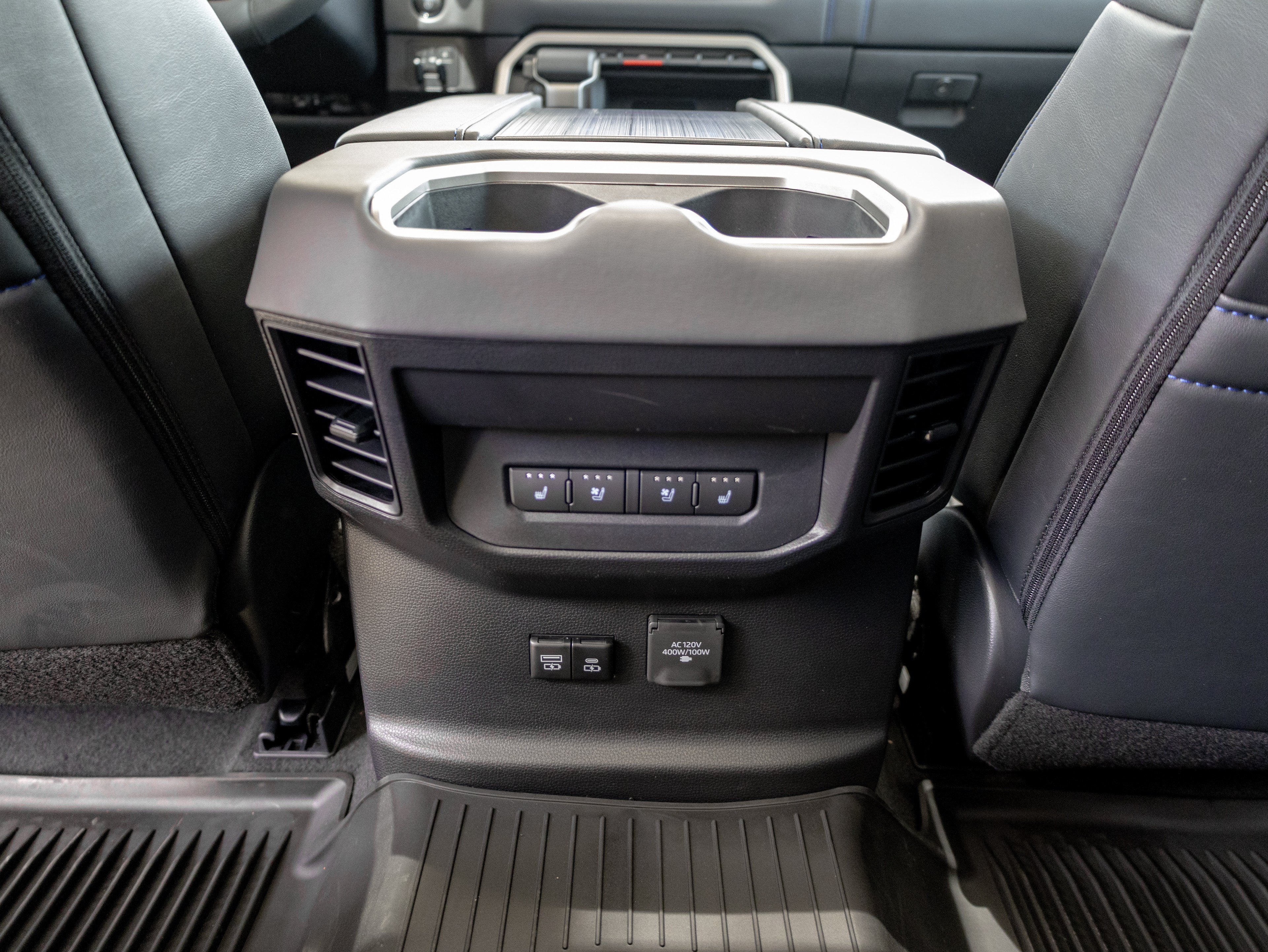 2026 Toyota Tundra i-FORCE MAX Tundra Platinum