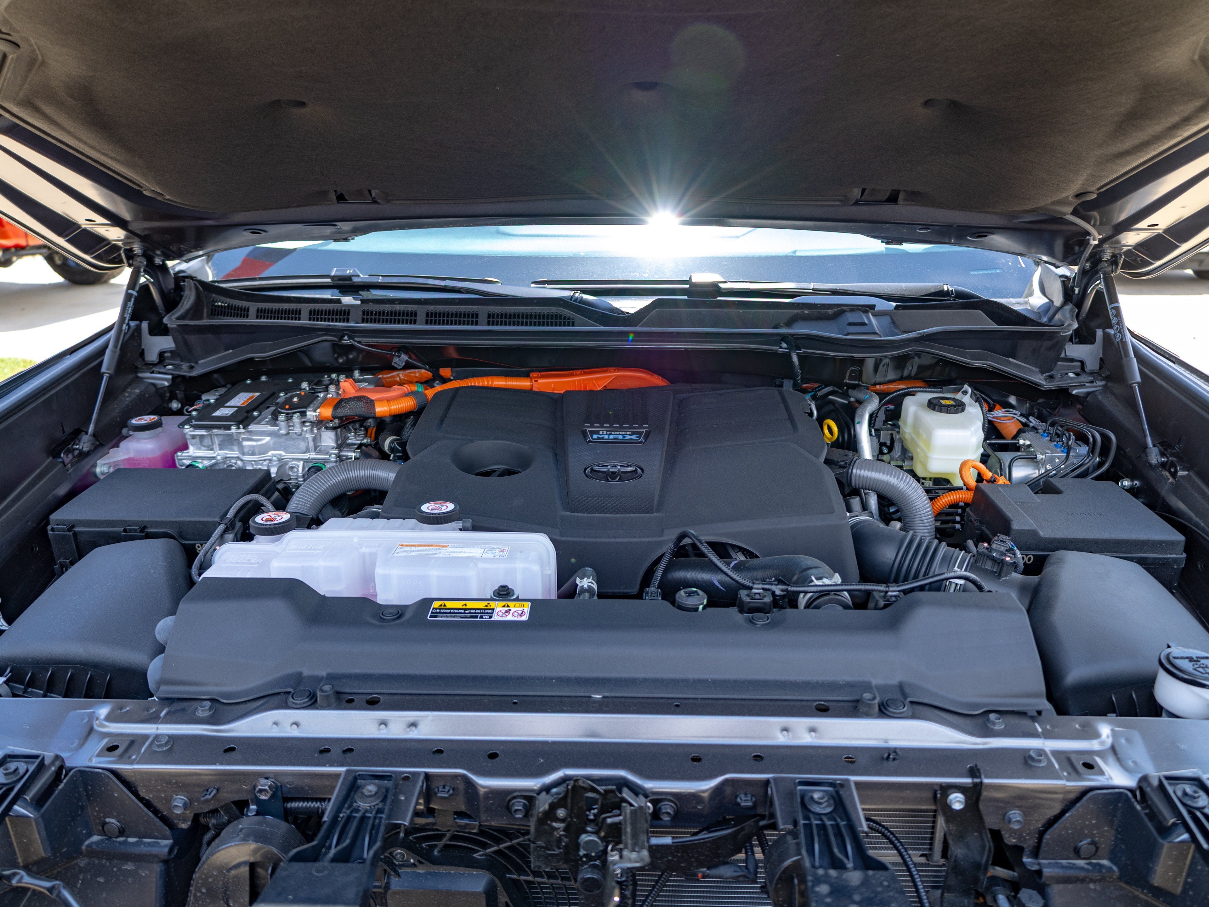 2026 Toyota Tundra i-FORCE MAX Tundra Platinum