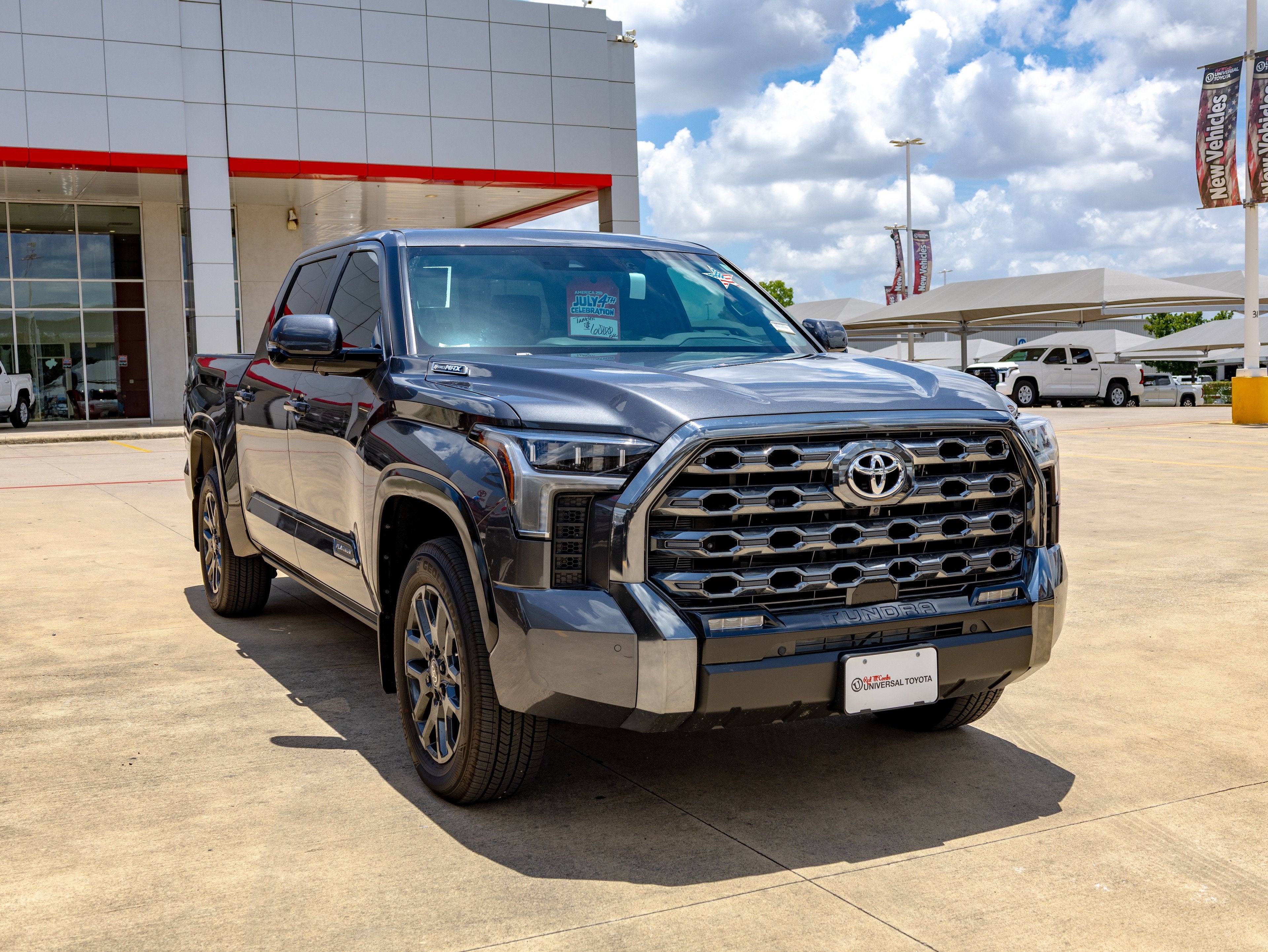 2026 Toyota Tundra i-FORCE MAX Tundra Platinum