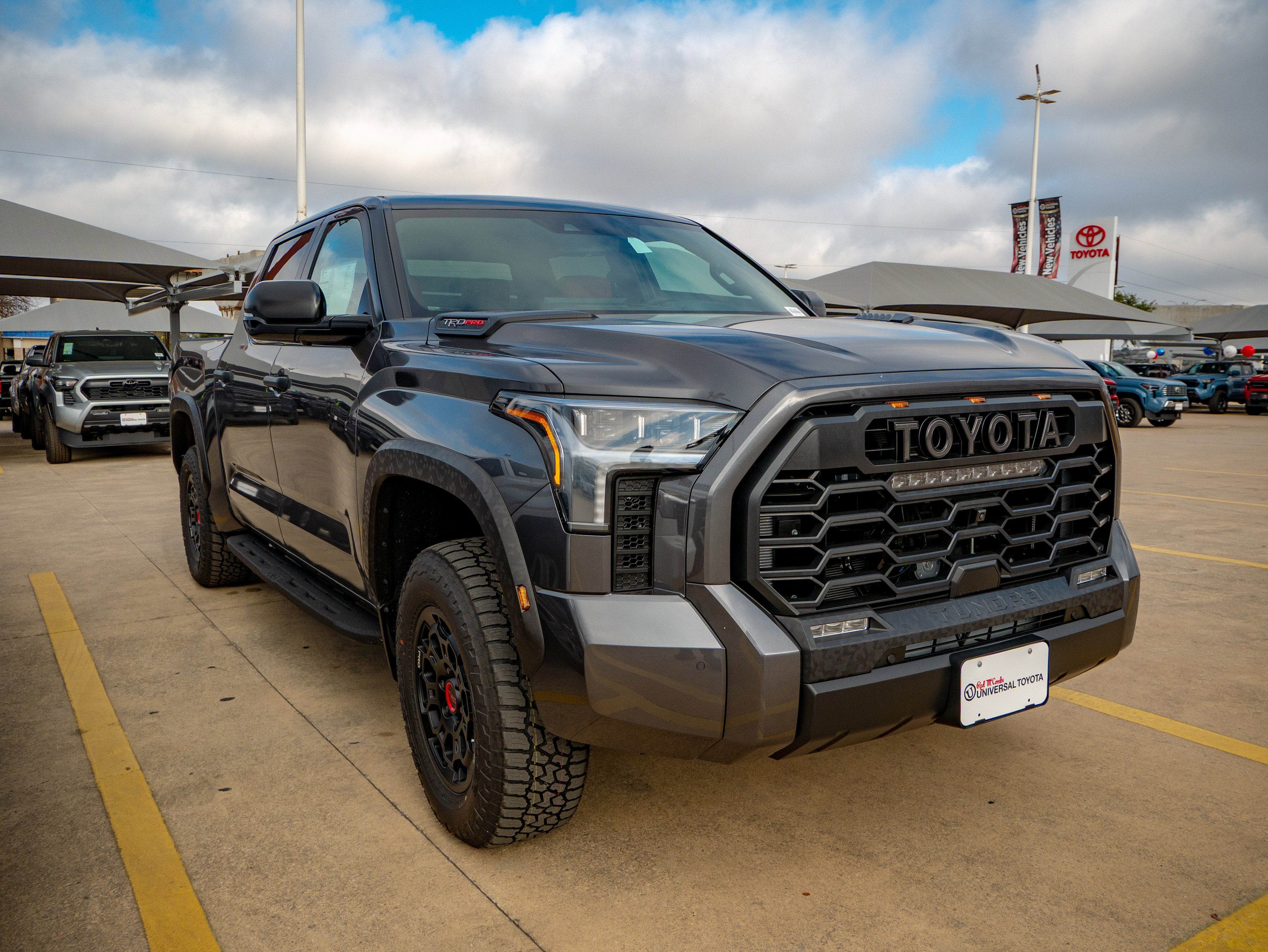 2026 Toyota Tundra i-FORCE MAX Tundra TRD Pro