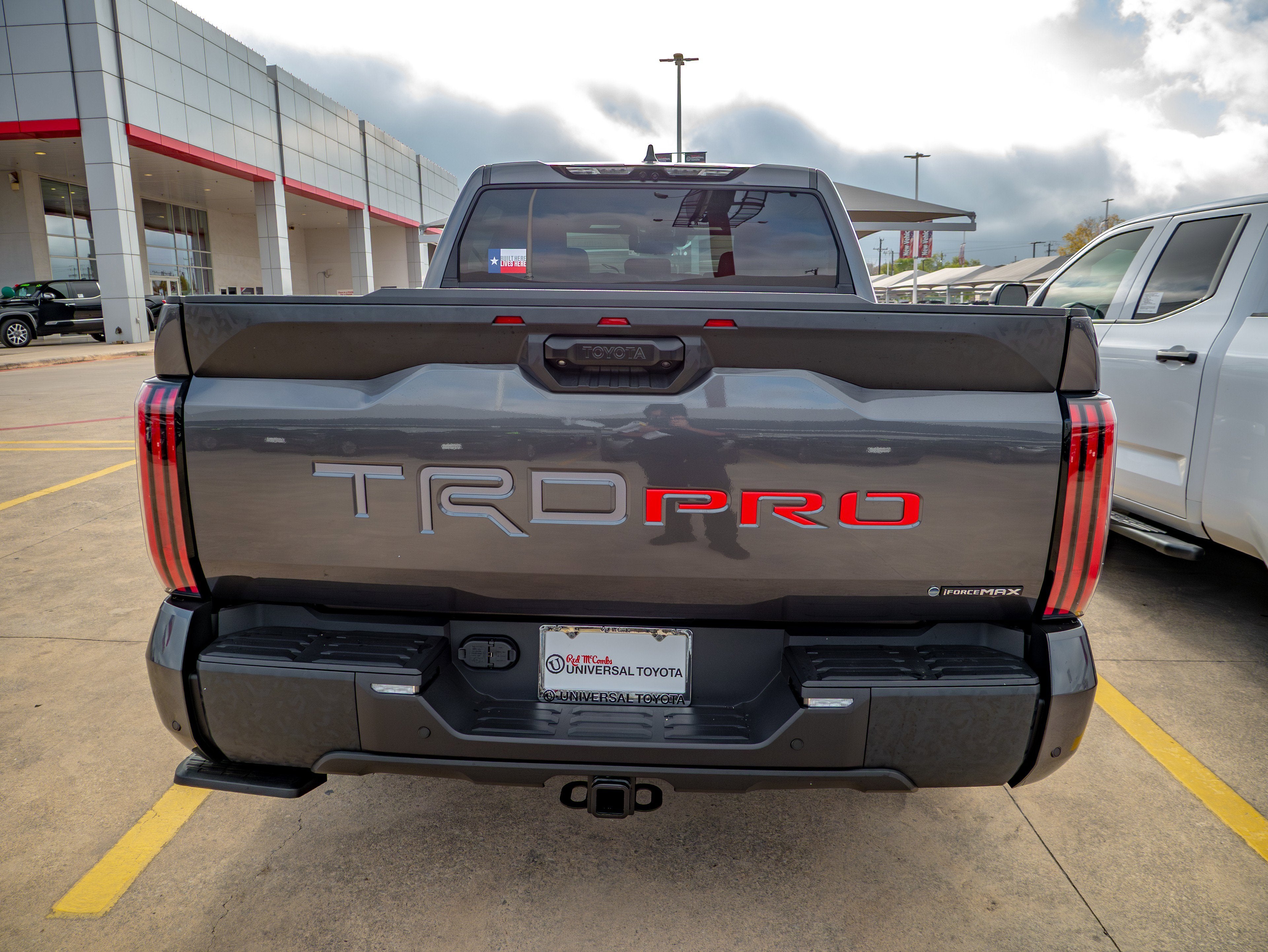 2026 Toyota Tundra i-FORCE MAX Tundra TRD Pro