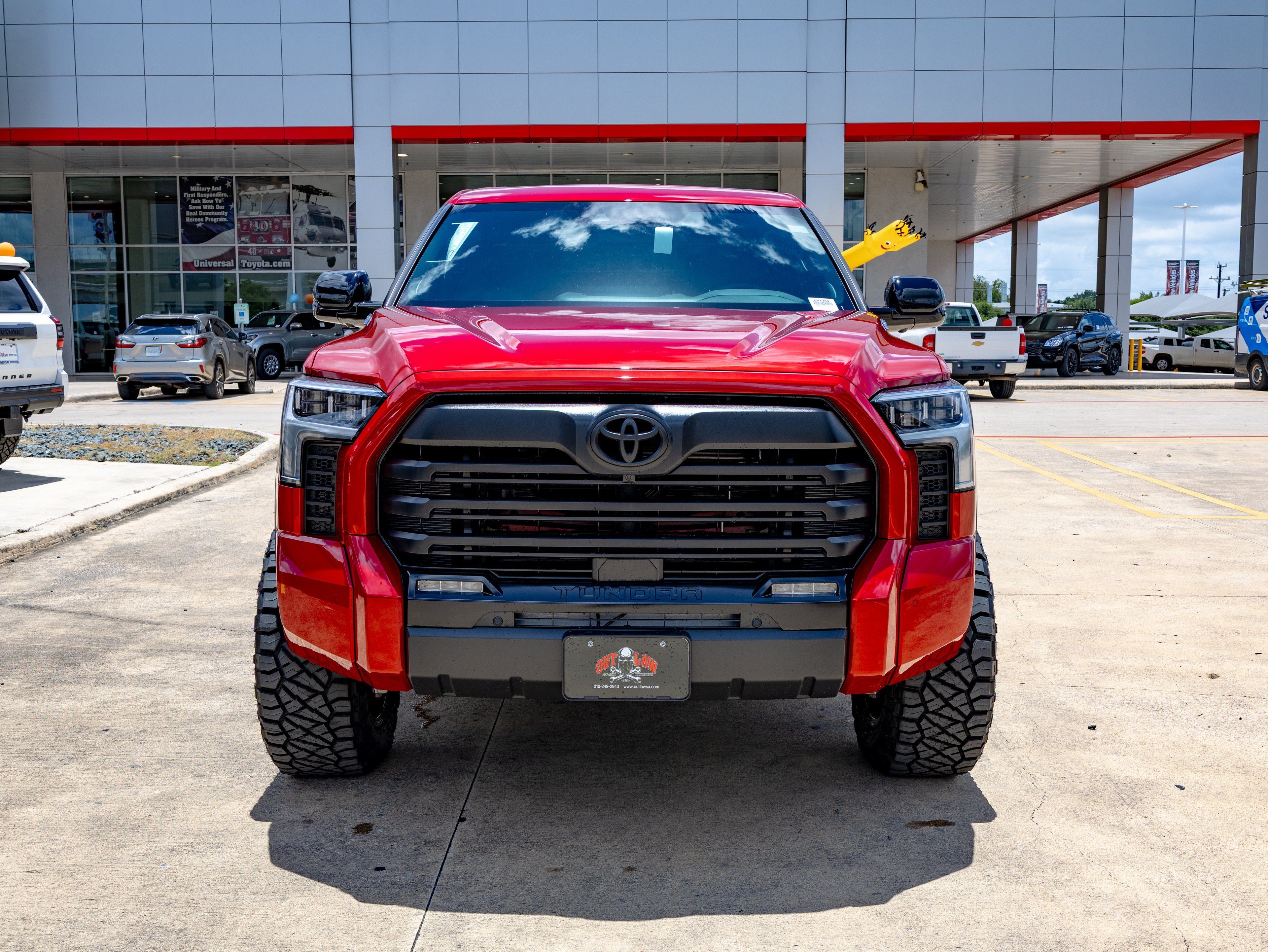 2026 Toyota Tundra i-FORCE MAX Tundra Limited