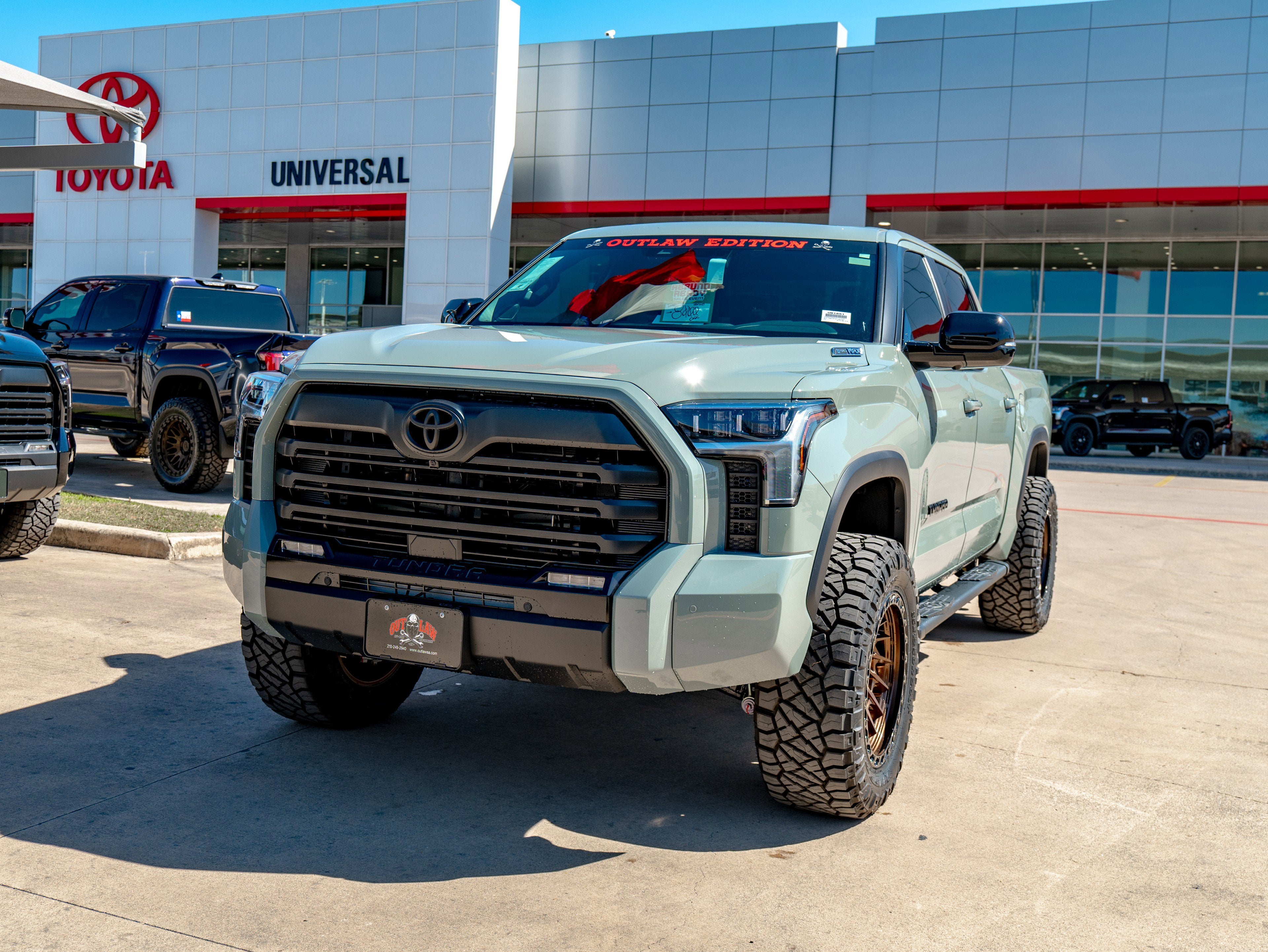 2026 Toyota Tundra i-FORCE MAX Tundra Limited