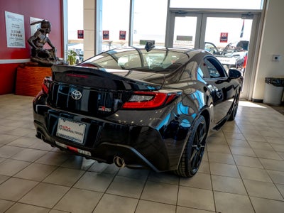 2026 Toyota GR86 Premium MT