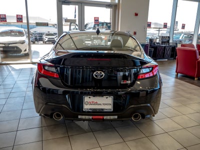 2026 Toyota GR86 Premium MT