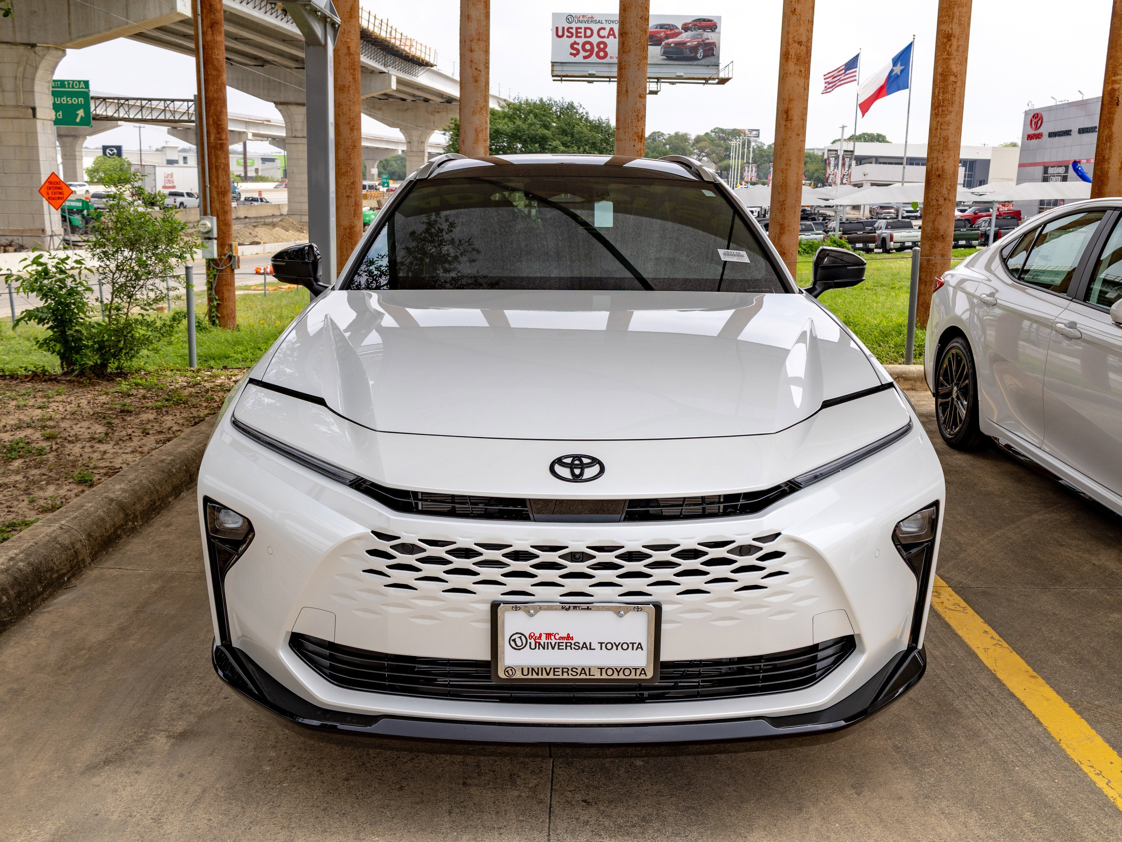 2026 Toyota Toyota Crown Signia Limited