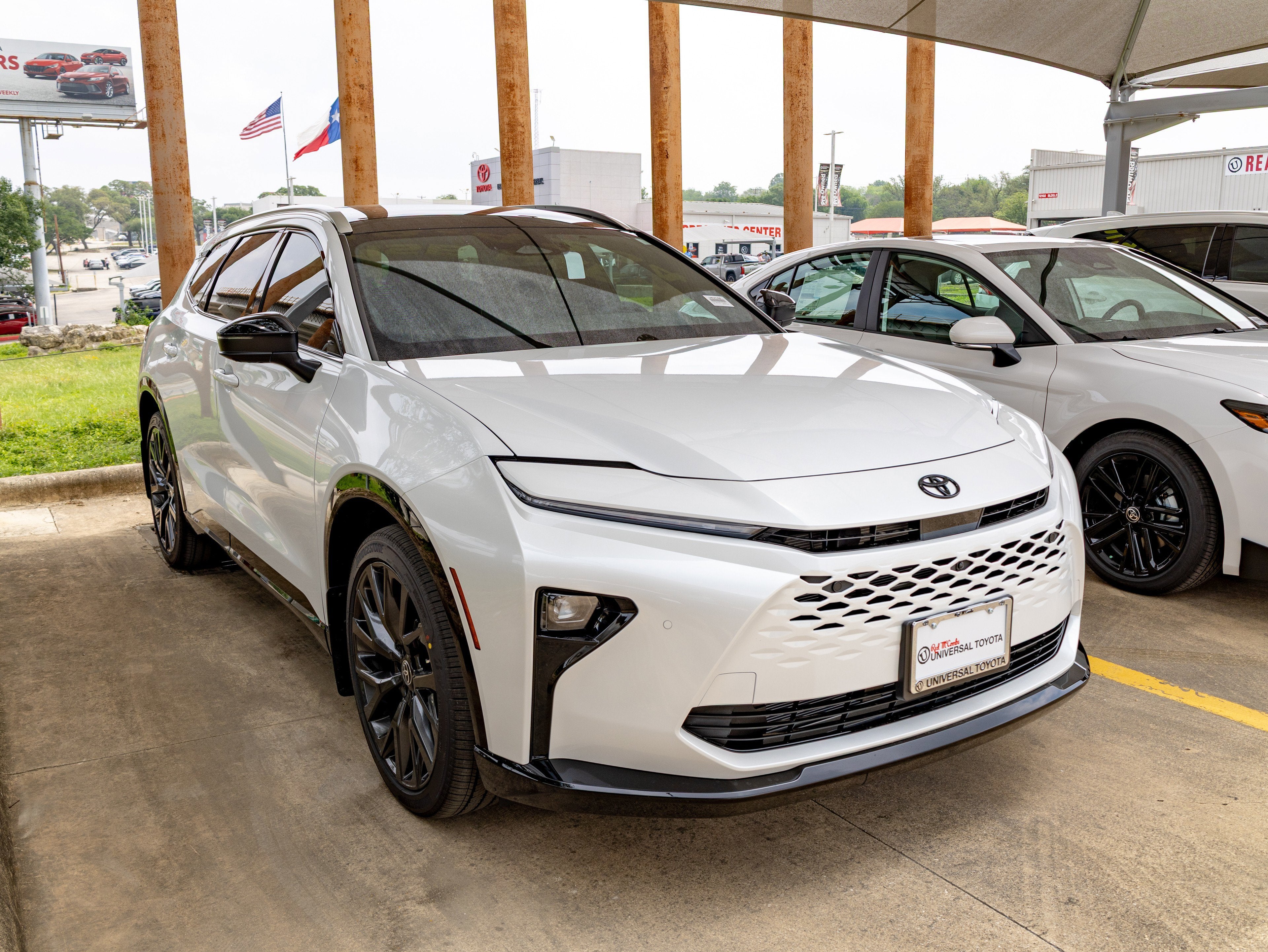 2026 Toyota Toyota Crown Signia Limited