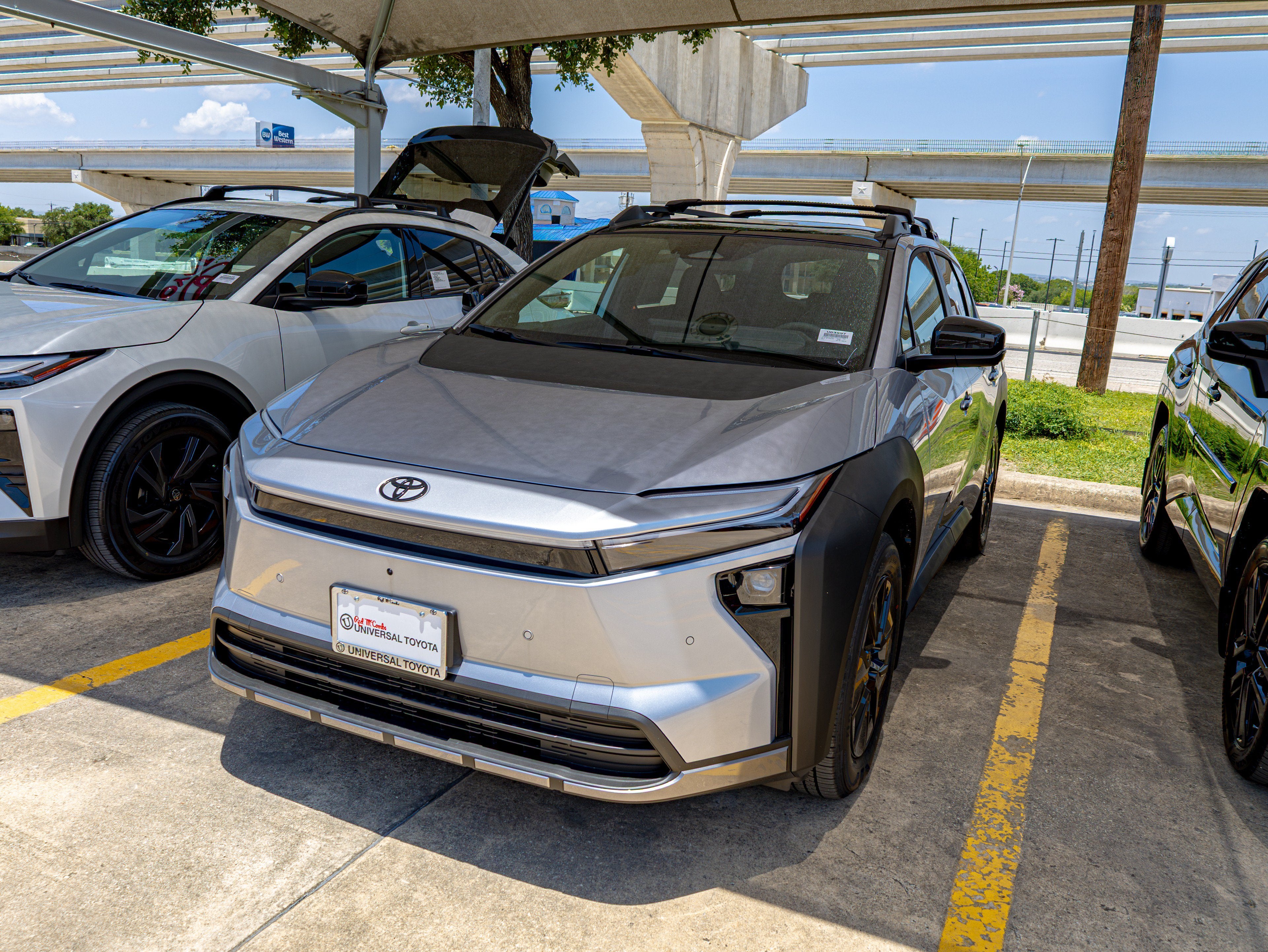 2026 Toyota bZ Woodland Premium