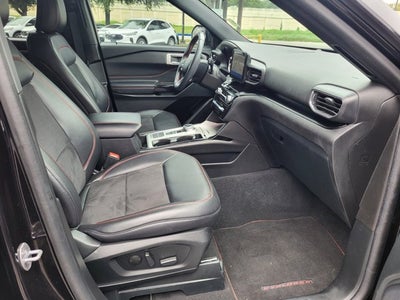 2024 Ford Explorer ST-Line