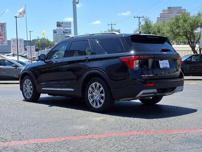 2025 Ford Explorer Platinum