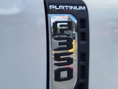 2026 Ford Super Duty F-350 SRW Platinum