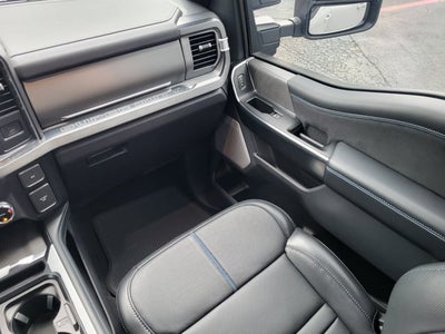 2025 Ford Super Duty F-350 SRW Platinum