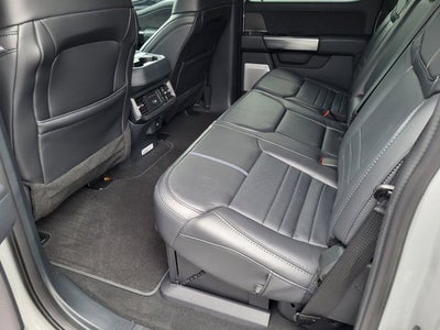 2025 Ford Super Duty F-350 SRW Platinum