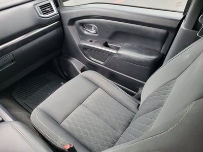 2019 Nissan Titan SV