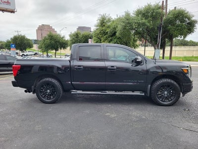 2019 Nissan Titan SV