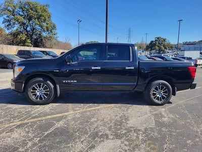 2021 Nissan Titan SV