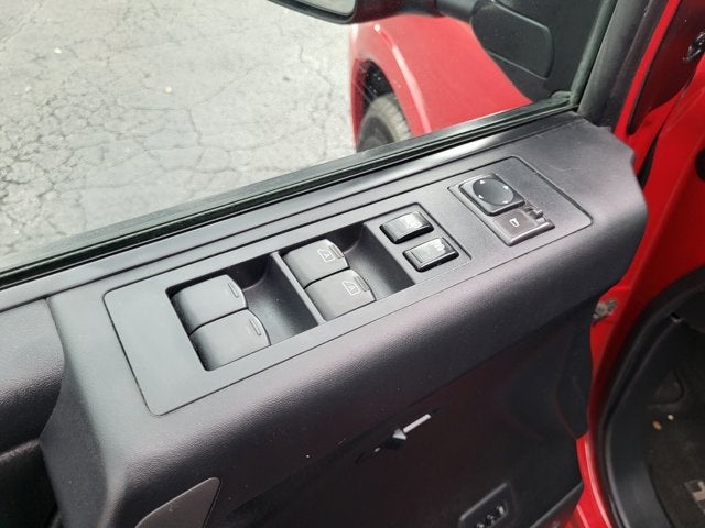 2012 Nissan Titan SL