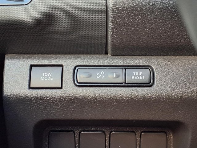 2024 Nissan Frontier PRO-X