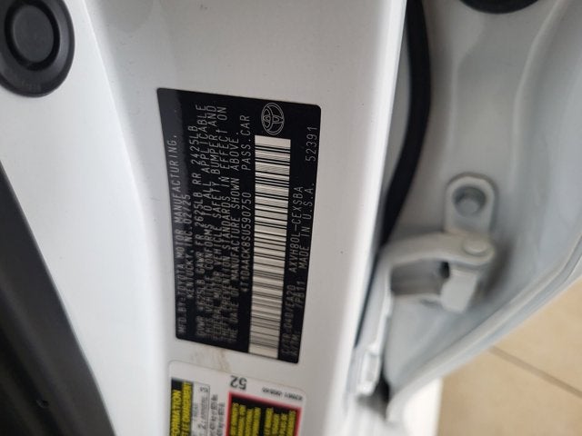 2025 Toyota Camry SE