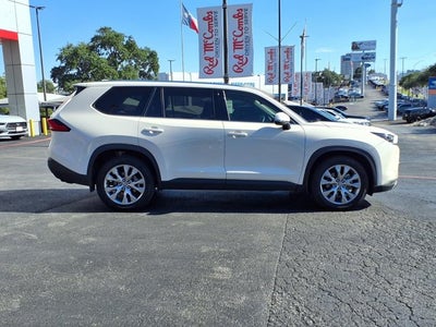2024 Toyota Grand Highlander Base