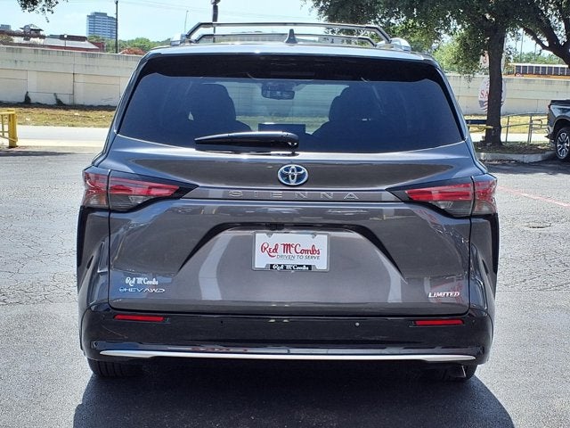 2025 Toyota Sienna Limited