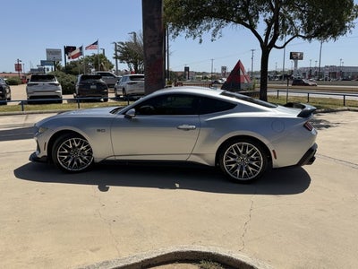 2025 Ford Mustang Base