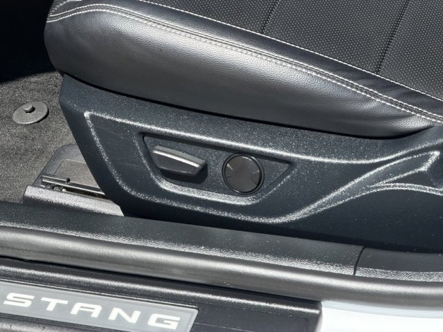 2021 Ford Mustang Base