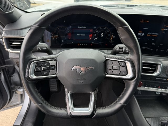 2025 Ford Mustang Base