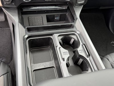 2026 Ford Super Duty F-250 SRW LARIAT Black Widow