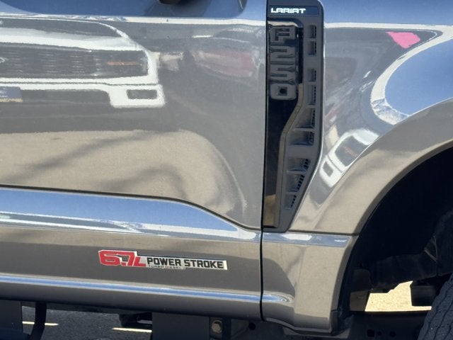 2023 Ford Super Duty F-250 SRW Lariat