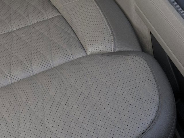 2025 Ford Super Duty F-250 SRW Platinum