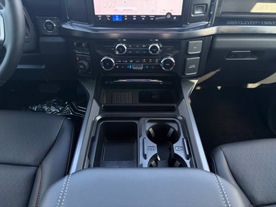 2027 Ford Super Duty F-250 SRW F-250® Lariat®
