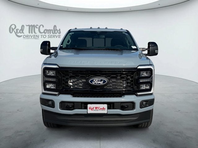 2027 Ford Super Duty F-250 SRW F-250® Lariat®