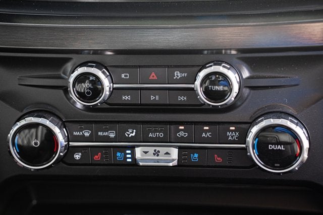 2026 Ford Super Duty F-250 SRW LARIAT BLACK WIDOW