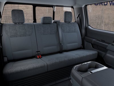 2027 Ford Super Duty F-350 SRW XLT