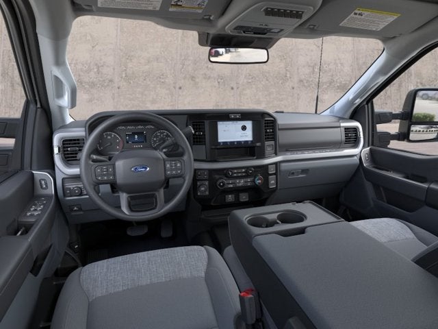 2026 Ford Super Duty F-350 SRW XLT