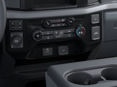 2026 Ford Super Duty F-350 SRW STX®