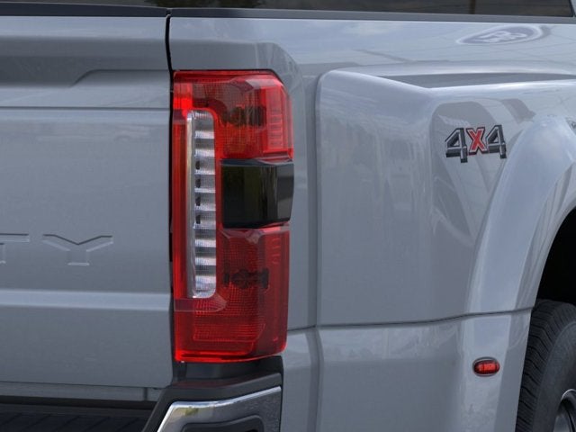 2026 Ford Super Duty F-350 DRW Lariat®
