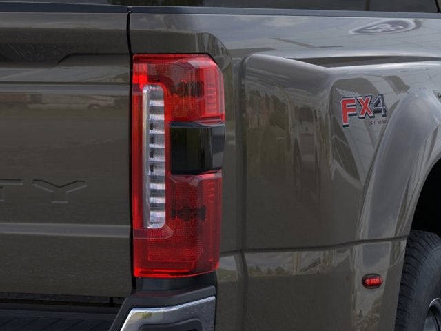 2026 Ford Super Duty F-350 DRW Lariat