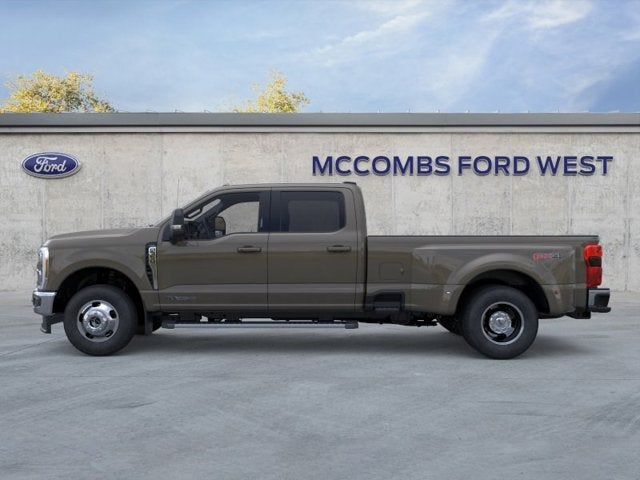 2026 Ford Super Duty F-350 DRW Lariat