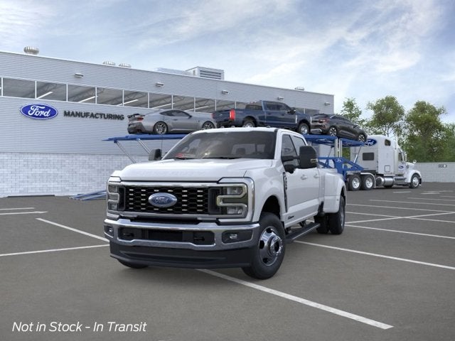2026 Ford Super Duty F-350 DRW Lariat