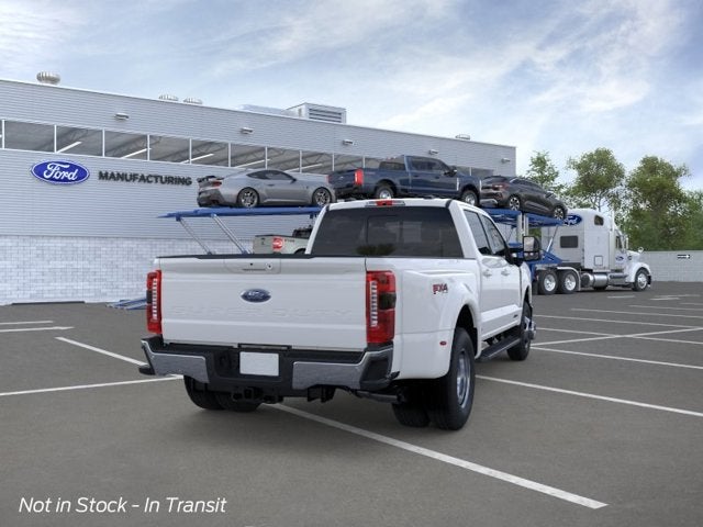 2026 Ford Super Duty F-350 DRW Lariat