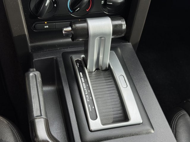 2006 Ford Mustang GT Deluxe