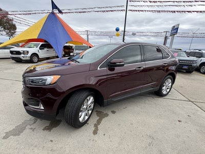 2022 Ford Edge Titanium