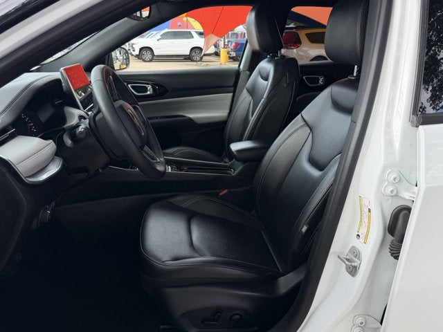 2025 Jeep Compass Limited - Photo 16