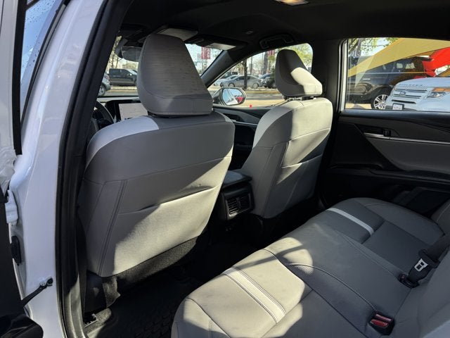 2025 Toyota Camry LE