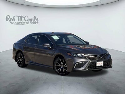 2022 Toyota Camry SE